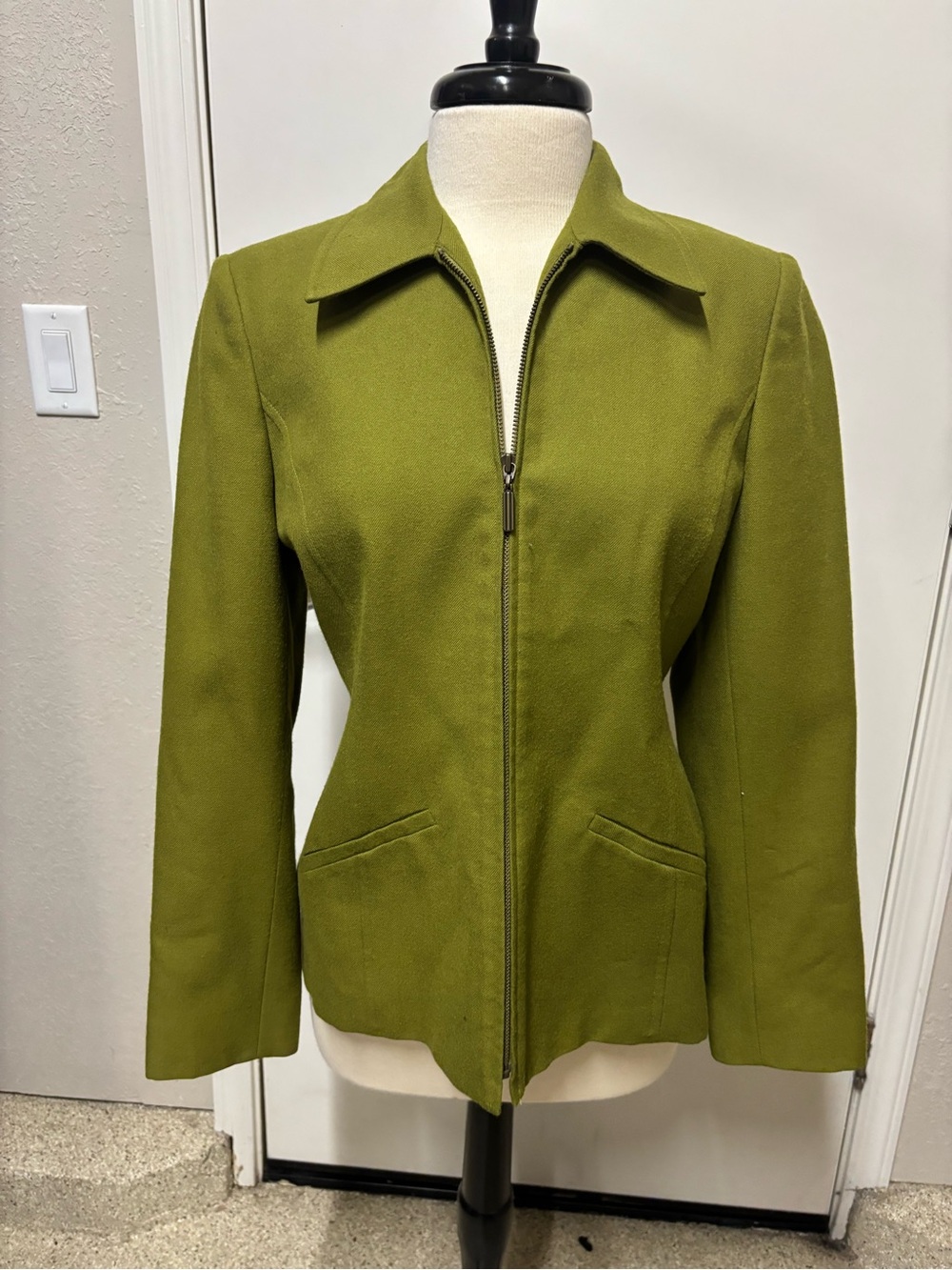 Vintage Classiques Entier WoolOlive Green Zip-Front Women's Jacket